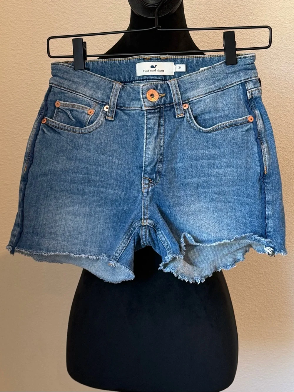 Vineyard Vines Jamie Corded Blue Frayed Hem Denim Shorts Women’s Size 24